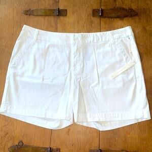 Caslon size 16  white shorts